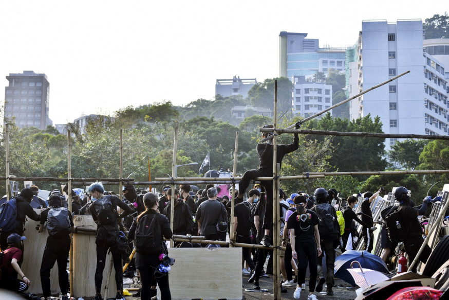 中大校長段崇智指校園被外來蒙面人佔領。資料圖片