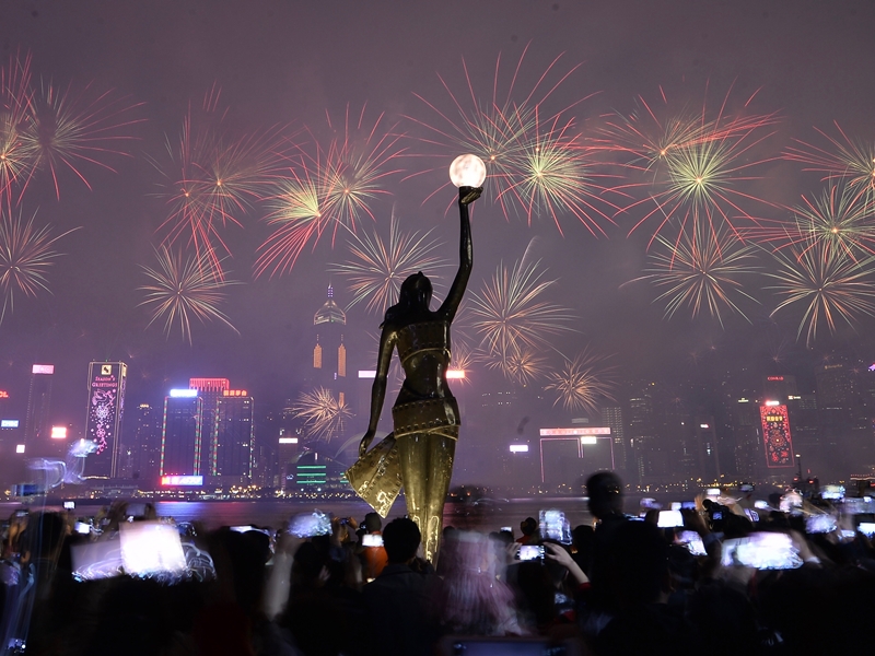 據了解,政府決定取消放煙花。資料圖片