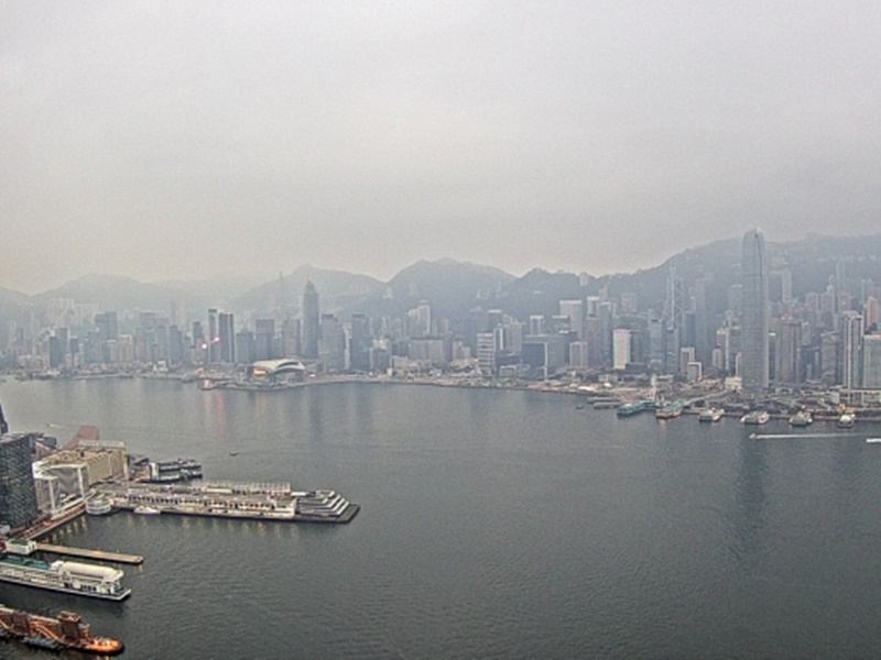 預測今日多雲有幾陣驟雨。天文台圖片