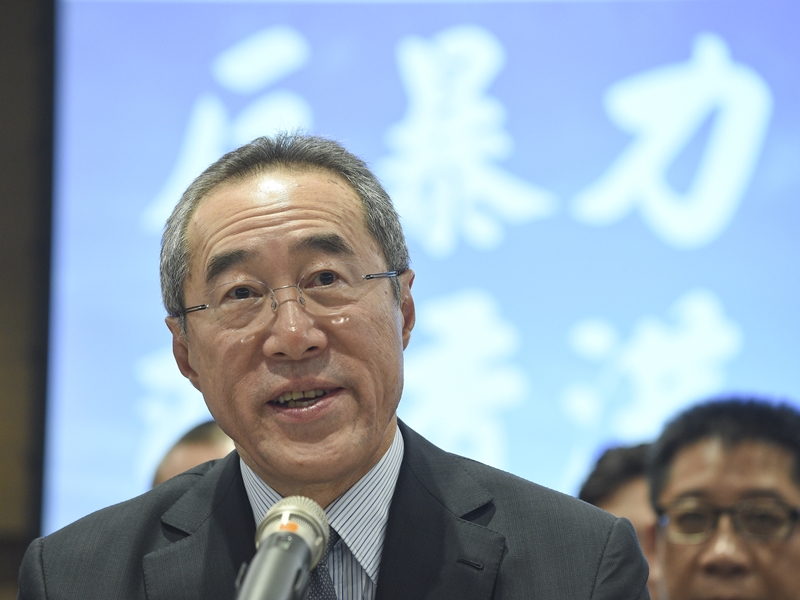 唐英年呼籲停止暴力,放下仇恨,回歸理性討論,才能解决問題。資料圖片