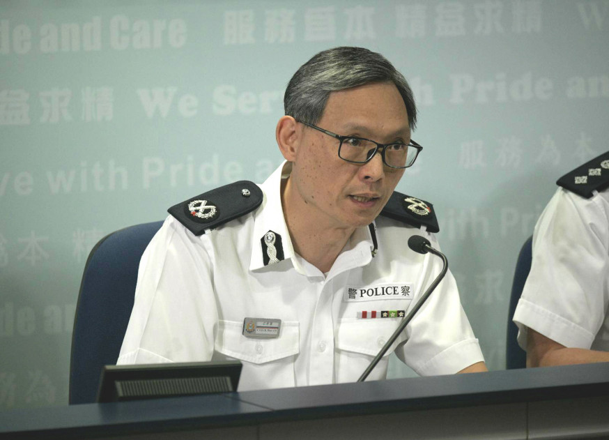 西九龍總區指揮官卓孝業就顏色水影響清真寺等建築致歉。