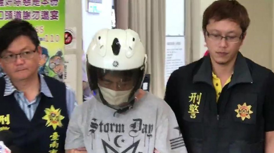 當地警方拘捕疑犯。