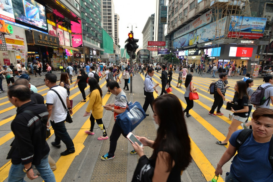 受惠者要滿十八歲、來港未夠七年,並以低收入家庭作單位申請。資料圖片