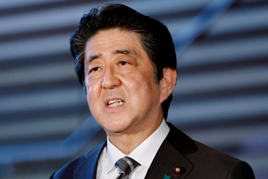 倍說,這段時間將維持現行防疫措施,希望繼續以「減少八成人際接觸」作為目標。AP