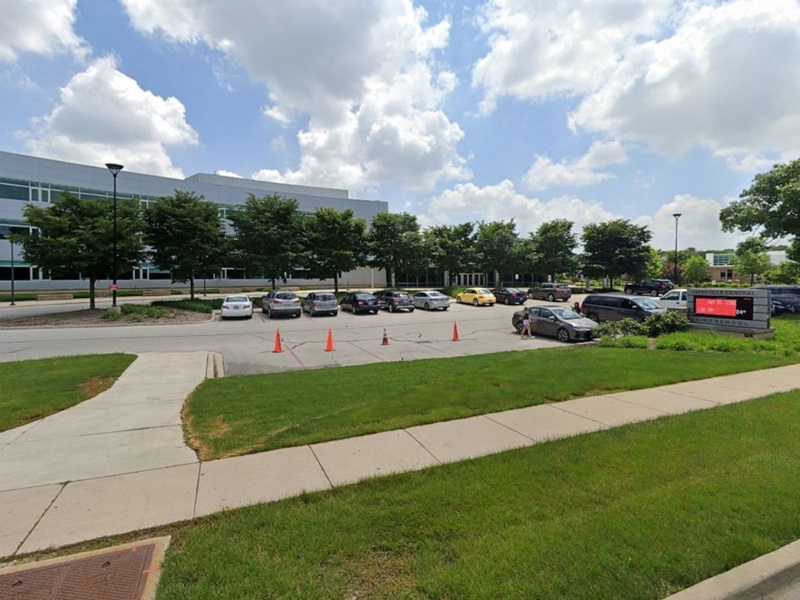 涉事學生就讀Naperville Central High School。網圖