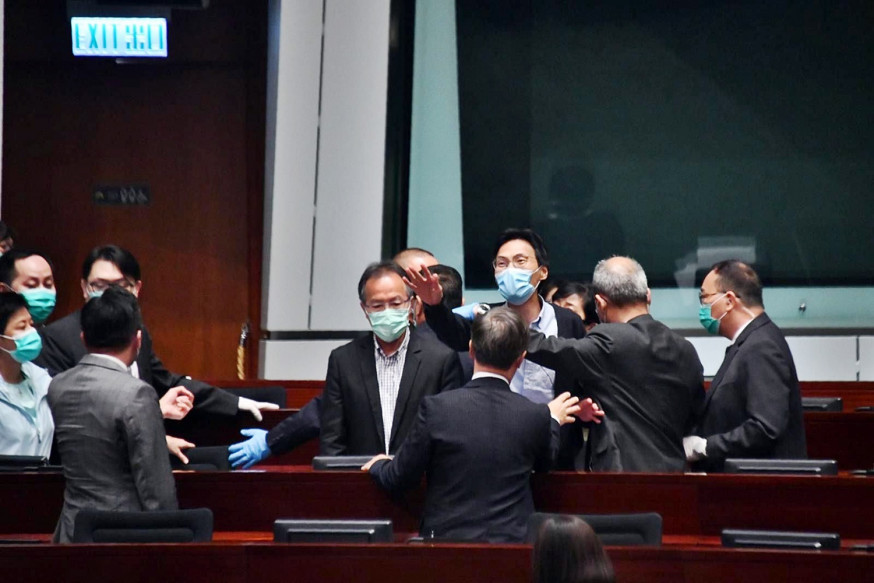 朱凱廸一度被趕離場。