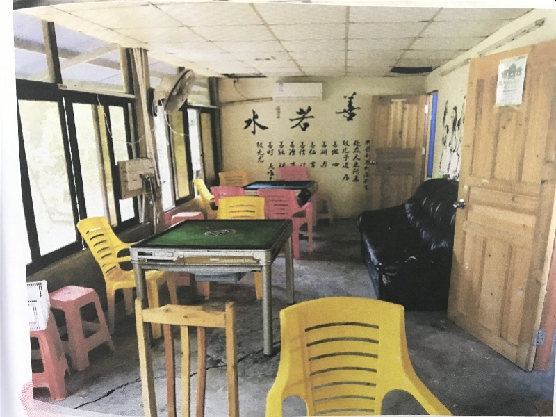 三被告被揭發疫情防控期間聚眾打麻雀。(網圖)