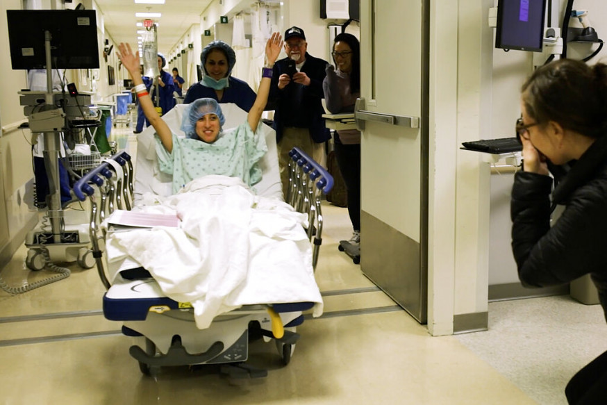 美國一間醫院的醫生完成全球首宗愛滋病患者活體捐贈腎臟手術。美聯社圖片
