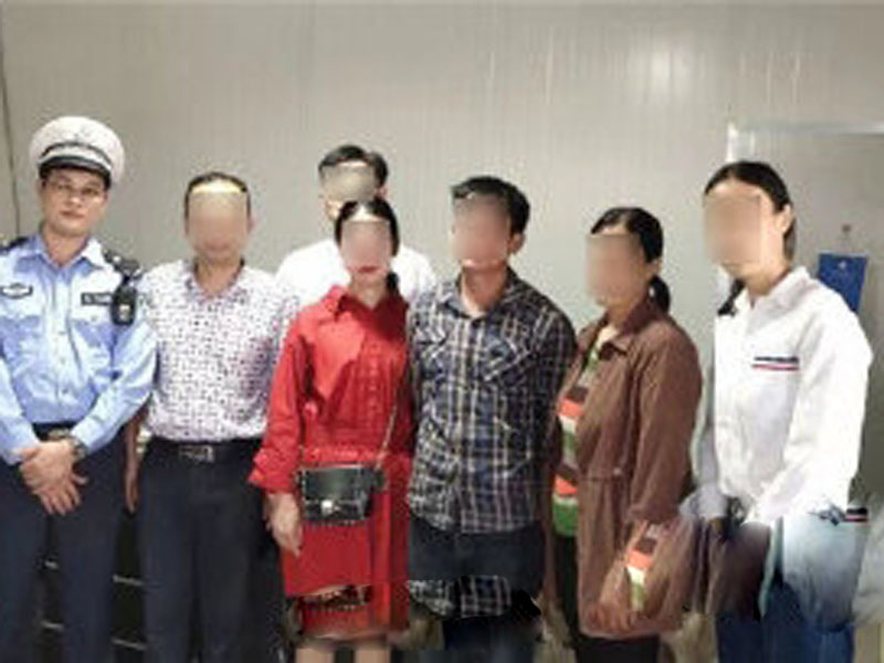 在警方協調下,章某與家人重逢。(網圖)
