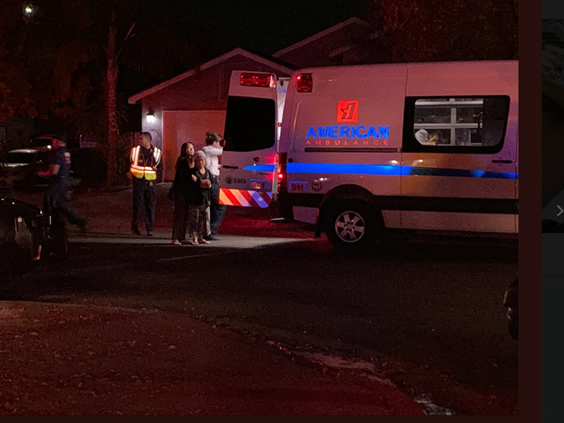 加州弗瑞斯諾市一戶人家後院爆發槍擊,共10人中槍,目前已知4人死亡。(網圖)