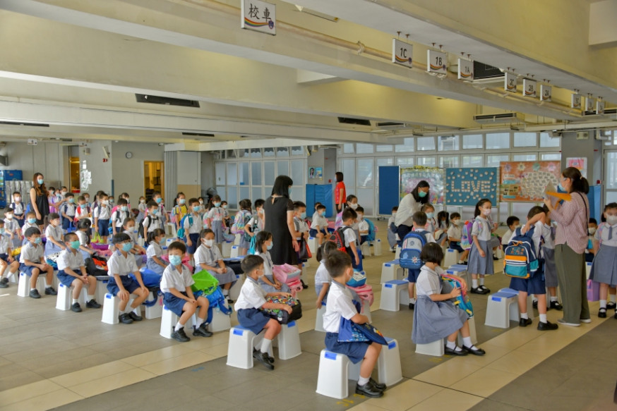 政府為中、小學及幼稚園學生提供一次性二千五百元學生津貼。資料圖片