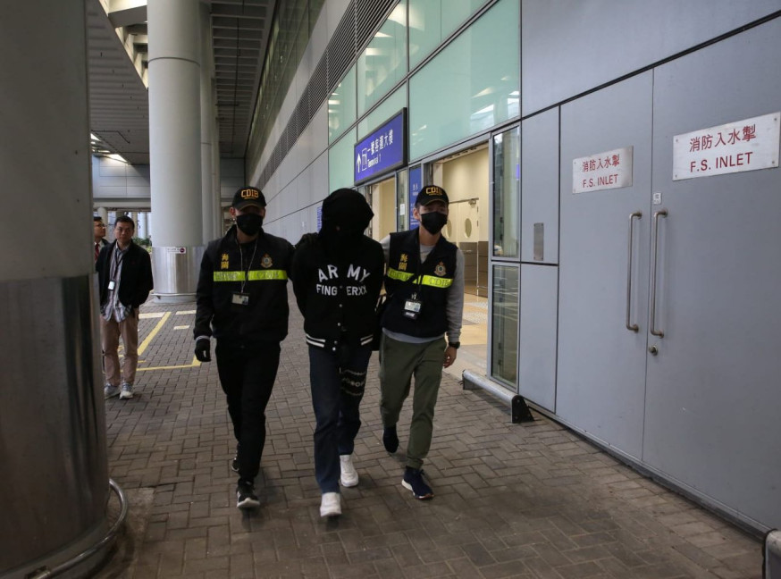 一名懷疑涉案的27歲無業男子被捕。