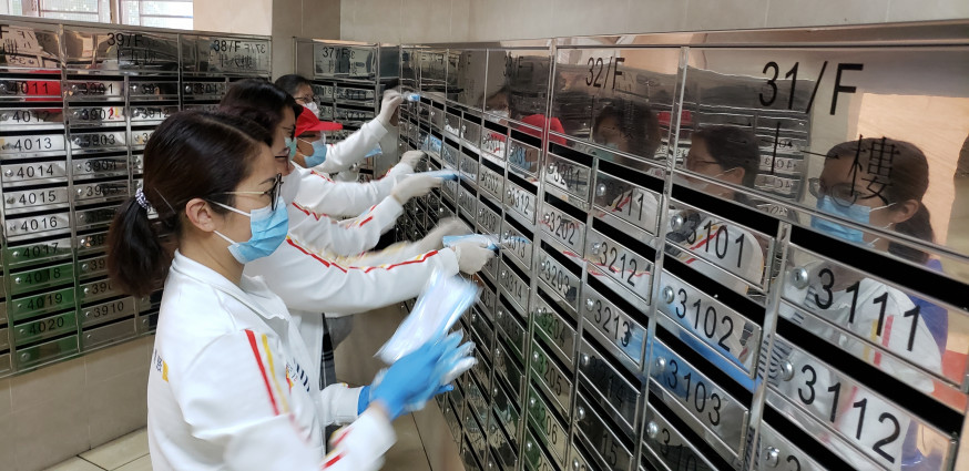石怡樓居民獲分配 8,000 個口罩。公司提供