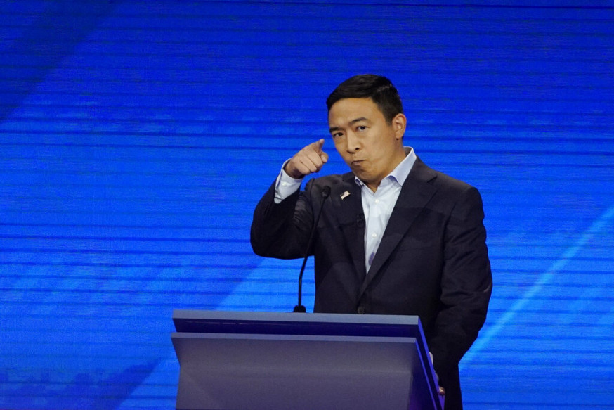 楊安澤表示,他在成長過程中不斷面臨反亞洲的種族主義。AP