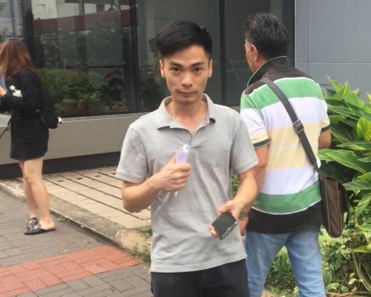被告李悅龍離開法院。林培生攝