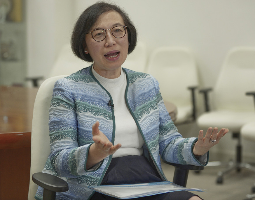 陳肇始說,政府需要與公眾重建互信。 資料圖片