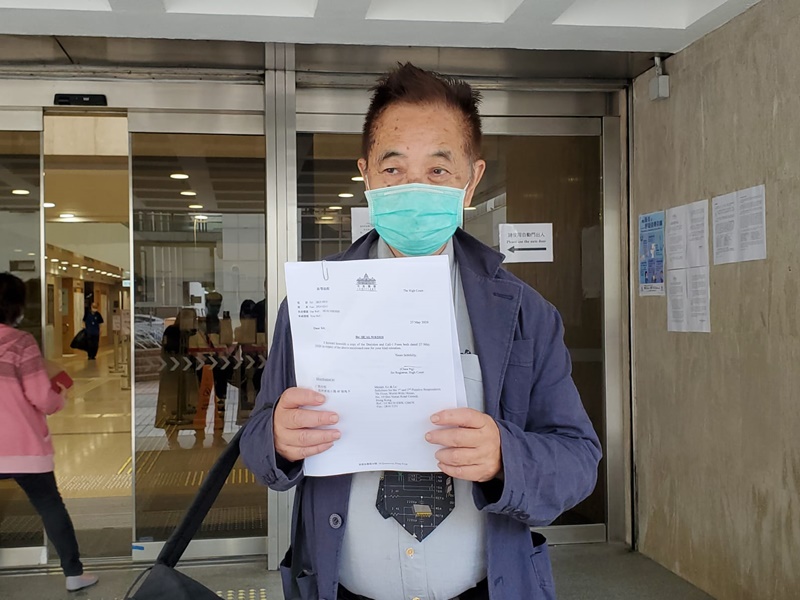 郭卓堅庭外表示無錢支付訟費。