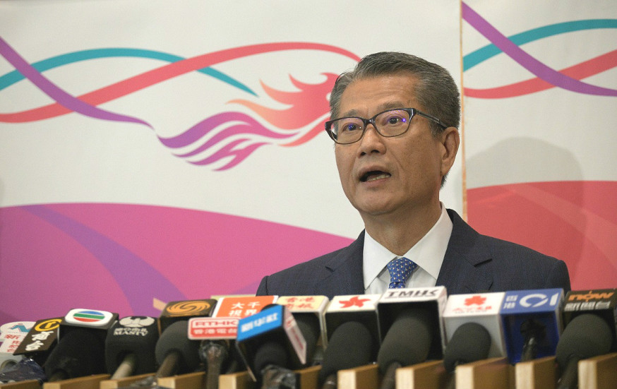 陳茂波率團訪問倫敦簡介香港情況。資料圖片